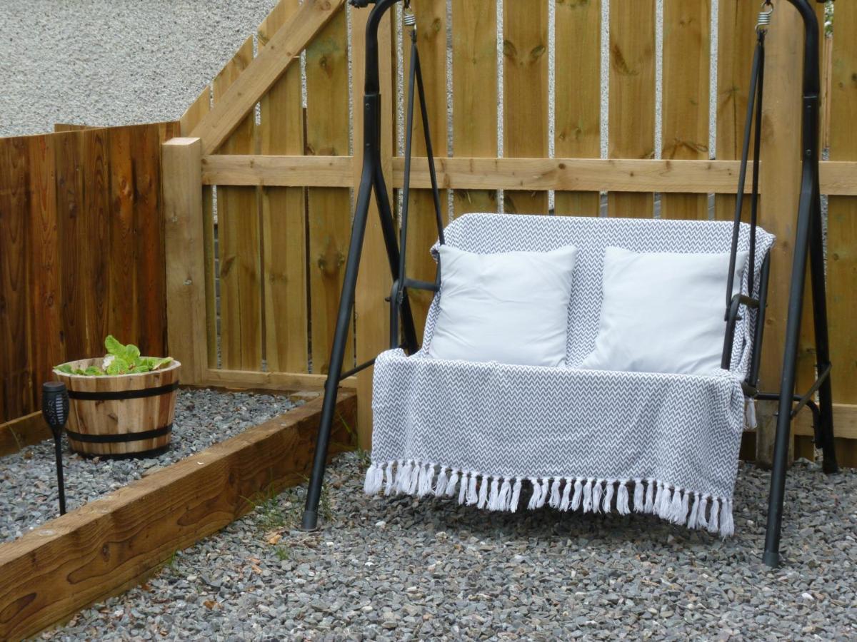 Апартаменты Tanleys - Skye Pod Grantown-on-Spey Экстерьер фото